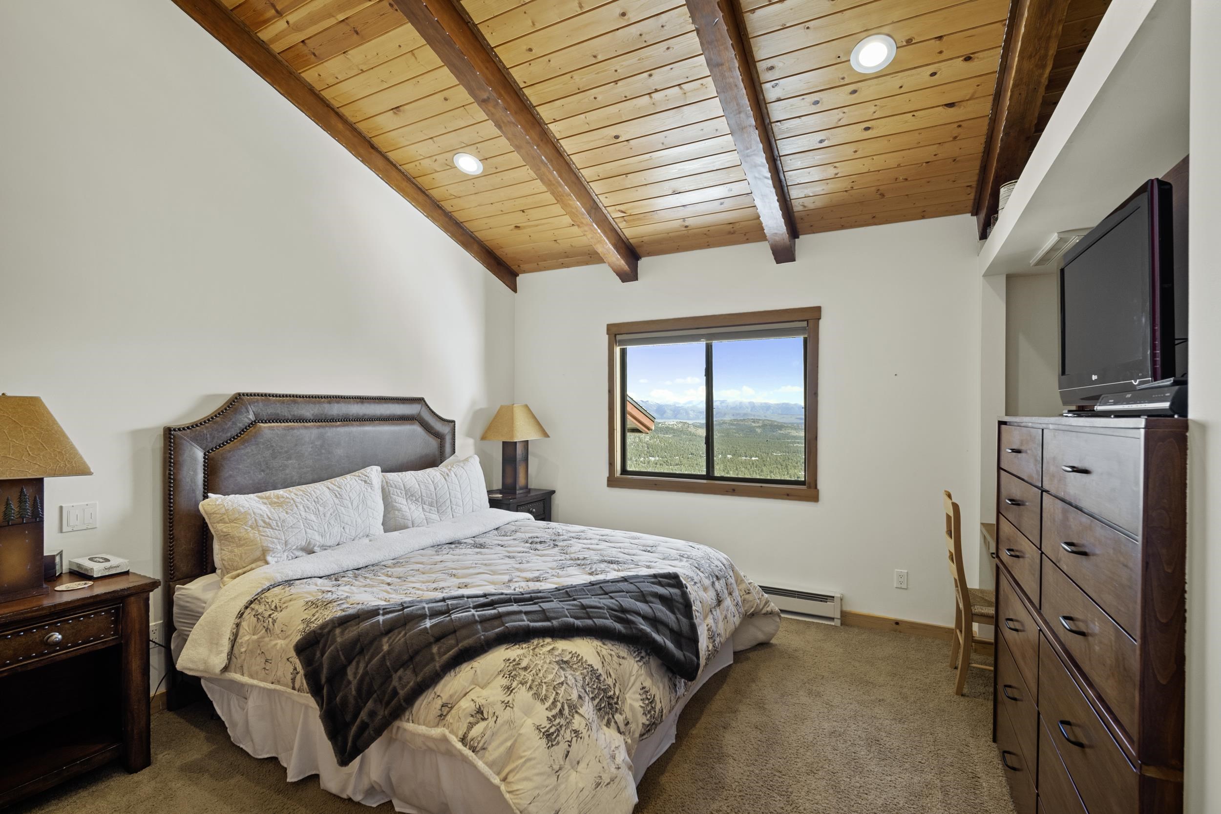 670 John Muir Unit: 26