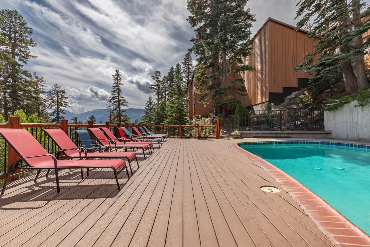 670 John Muir Unit: 26