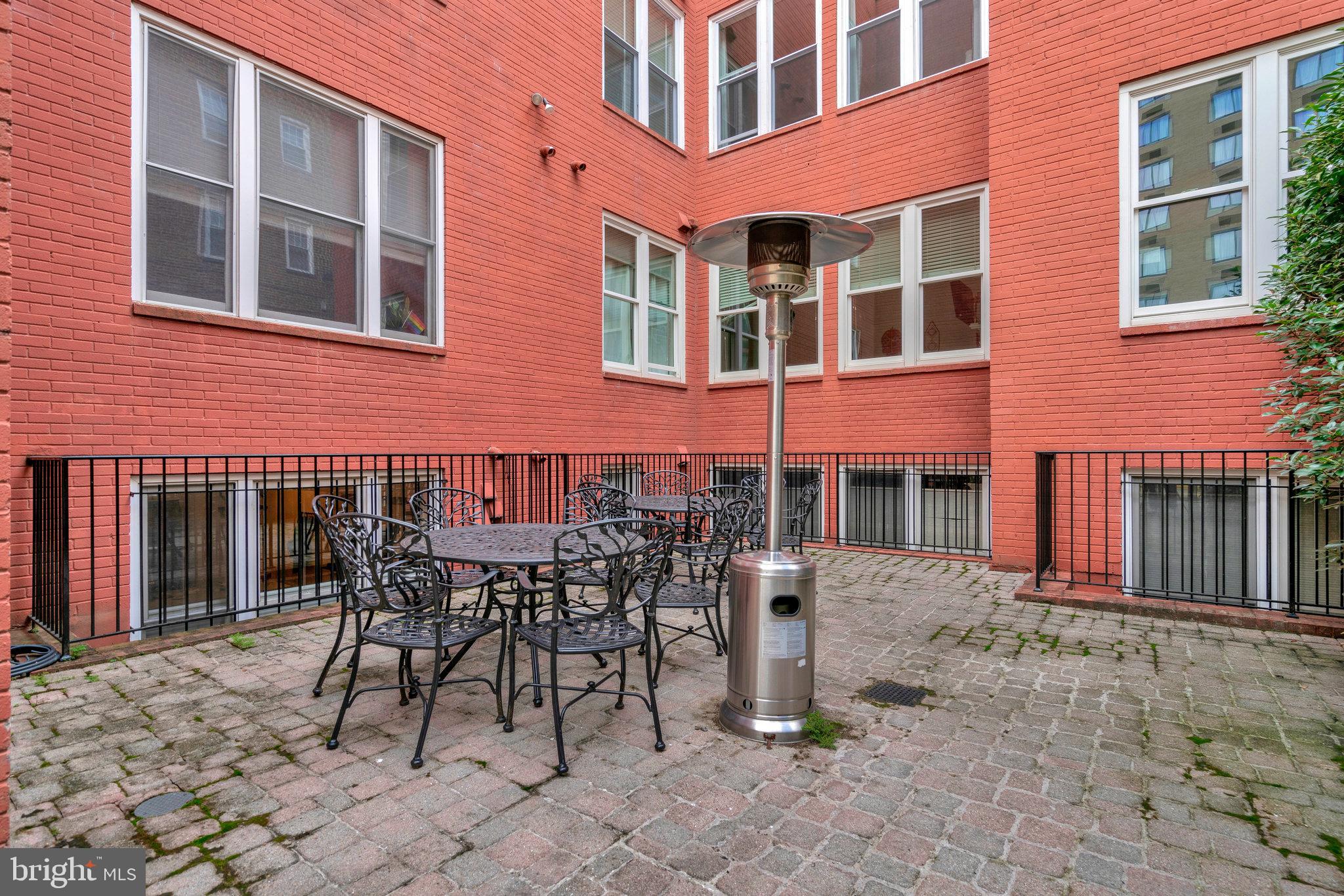 1520 O STREET NW Unit: 305
