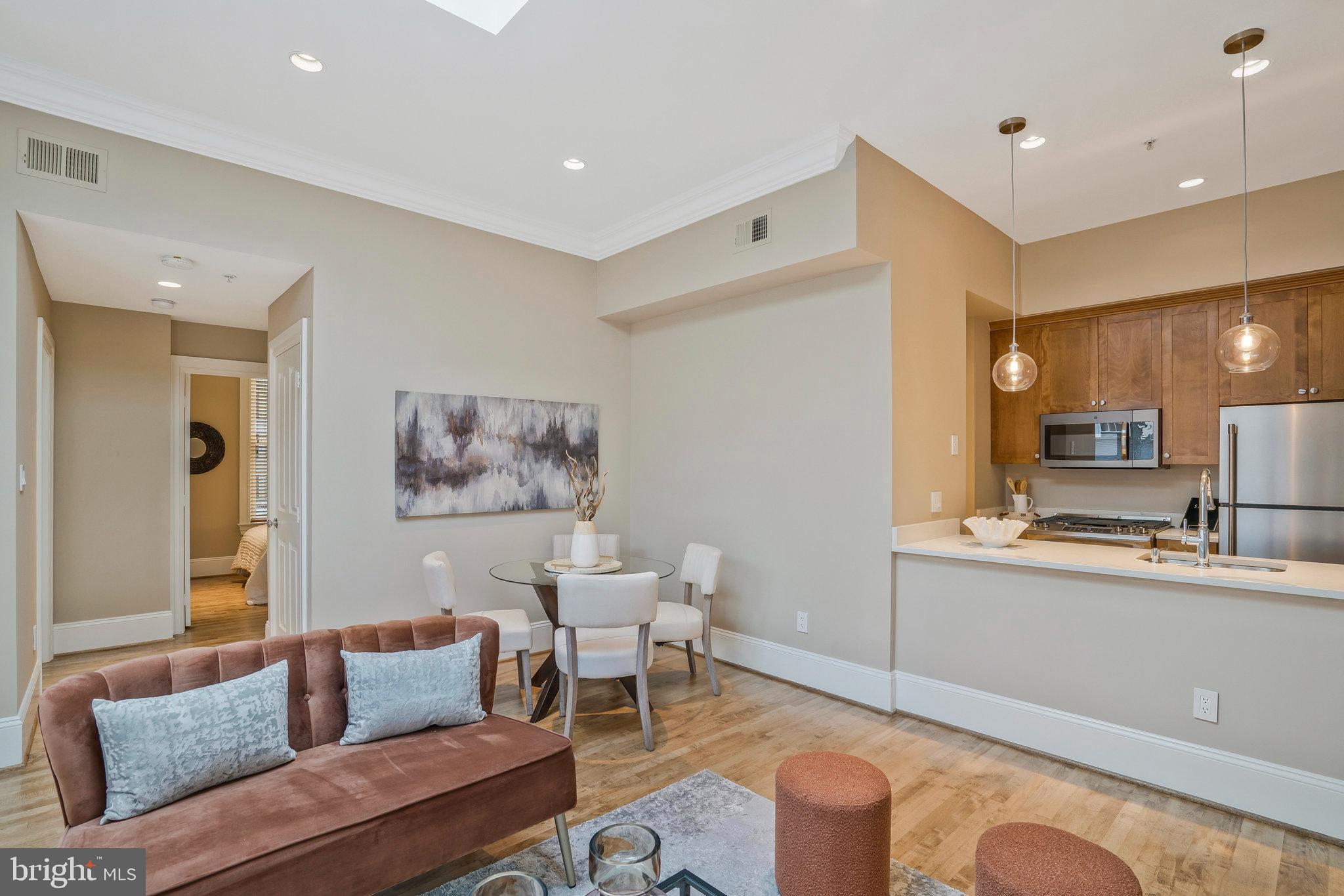 1520 O STREET NW Unit: 305