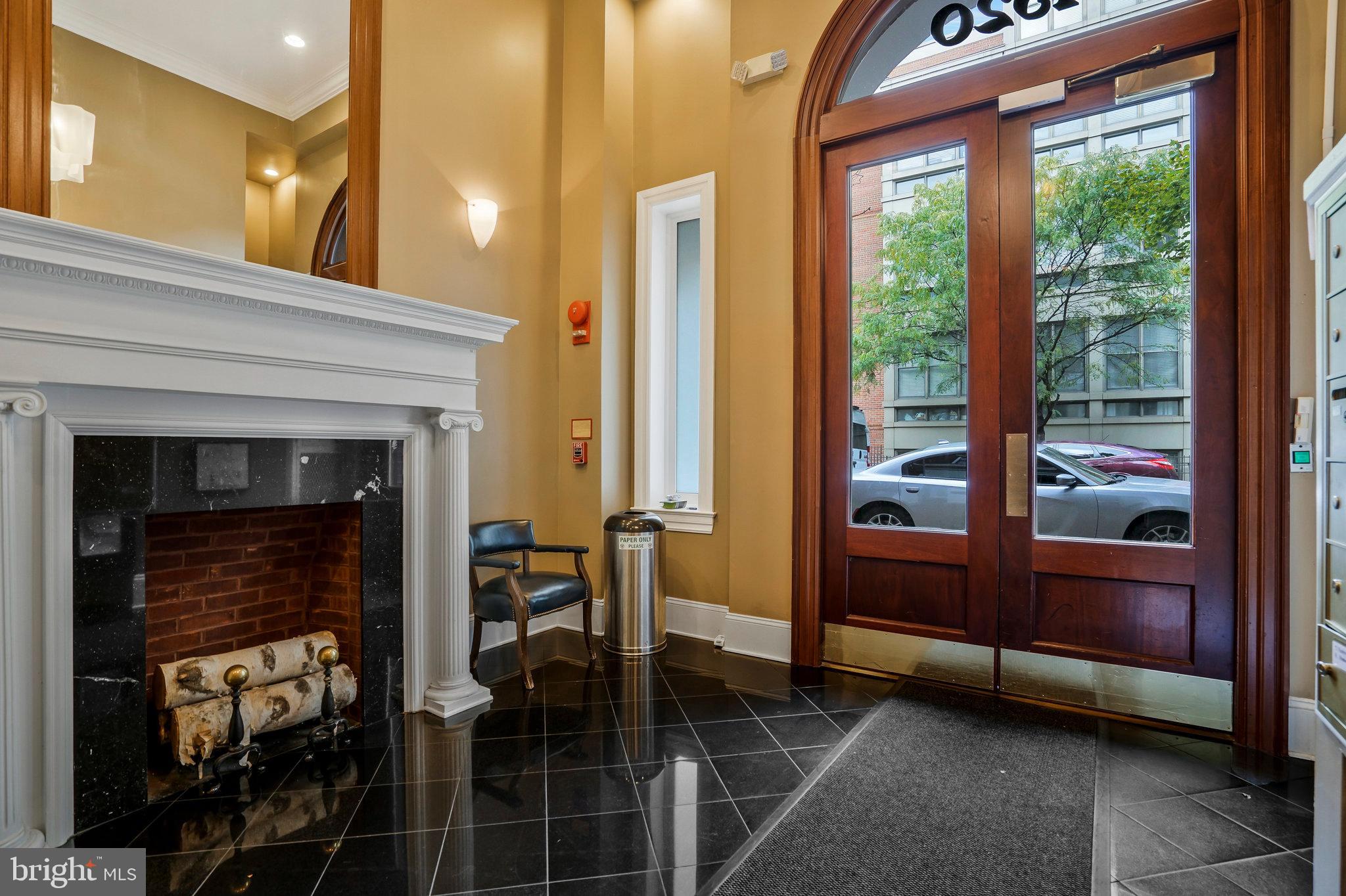 1520 O STREET NW Unit: 305