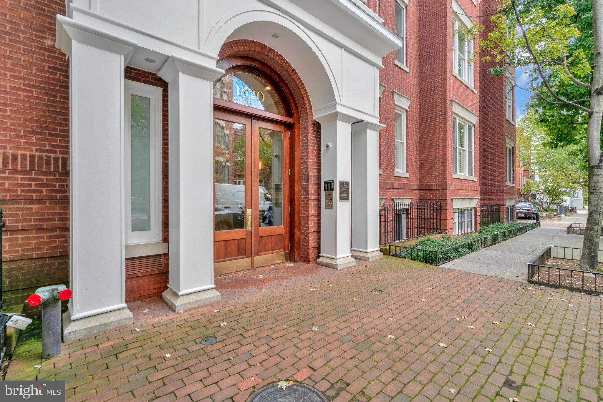 1520 O STREET NW Unit: 305