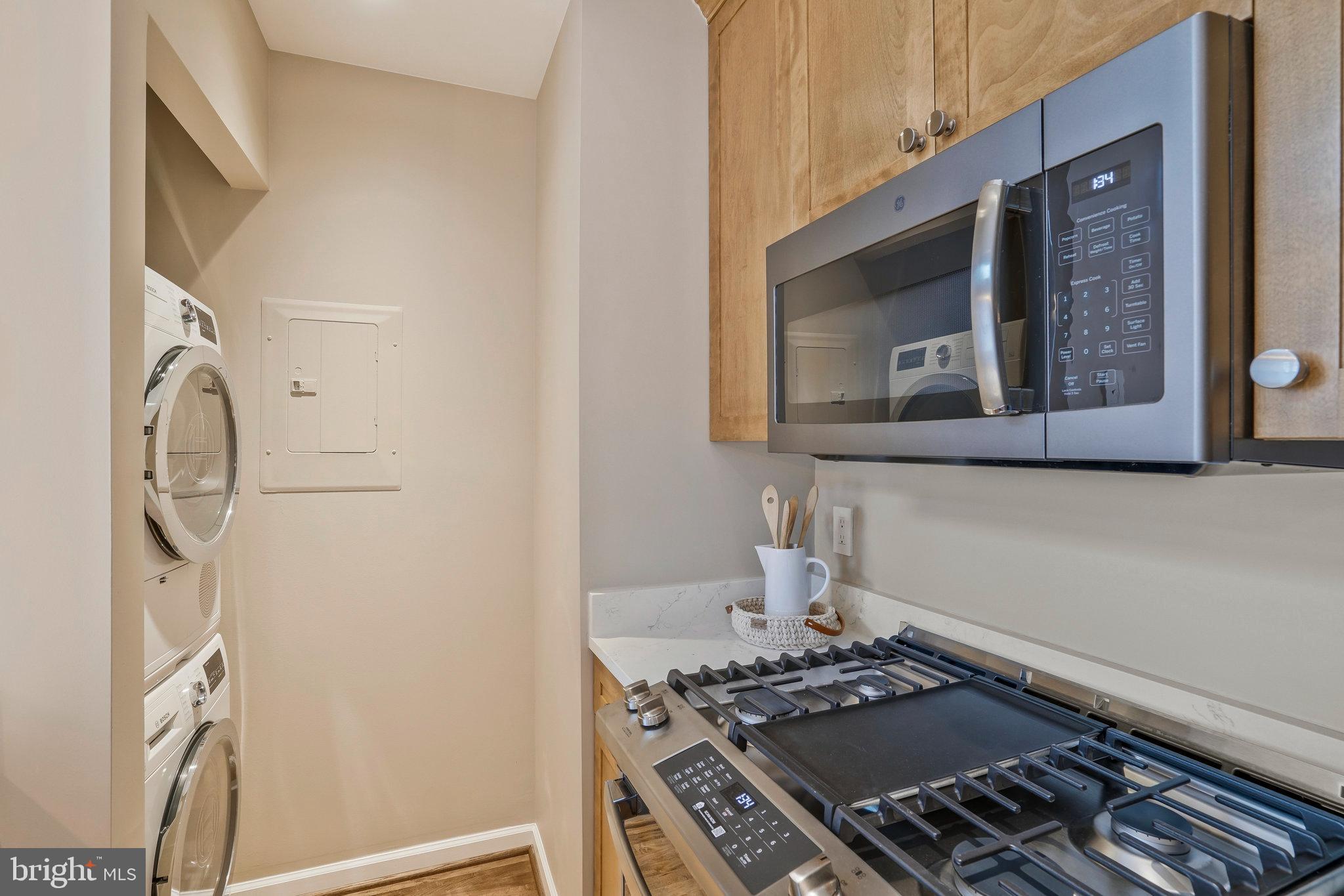 1520 O STREET NW Unit: 305