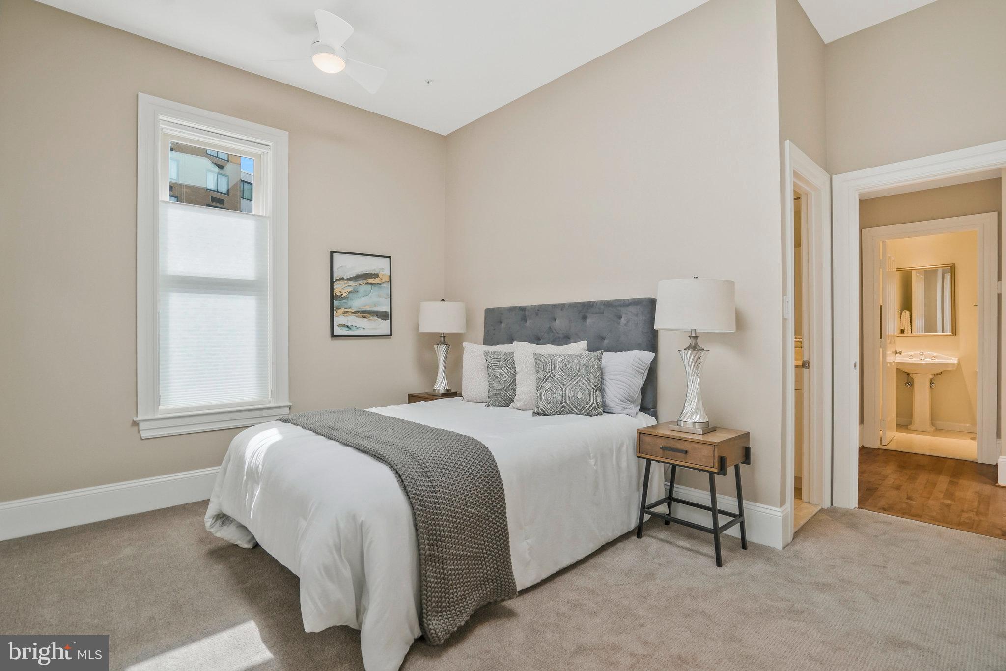 1520 O STREET NW Unit: 305
