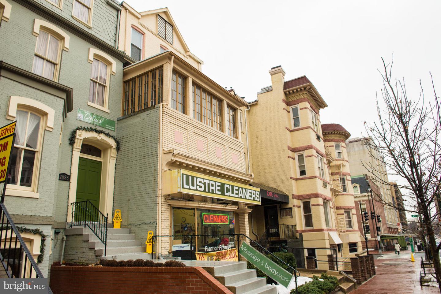 2127 NW California STREET NW Unit: 305