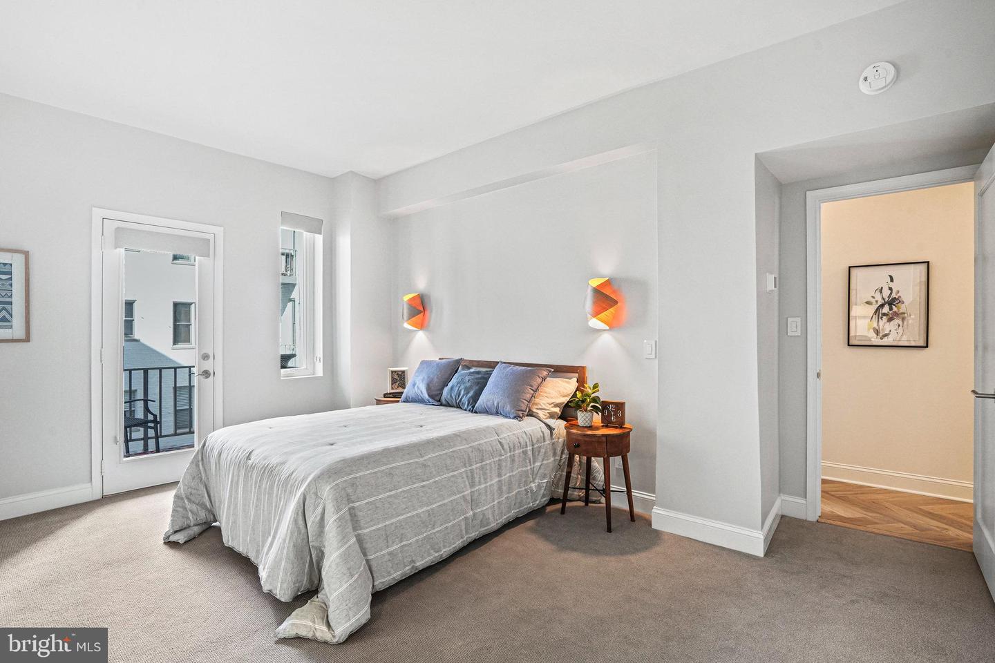 2127 NW California STREET NW Unit: 305