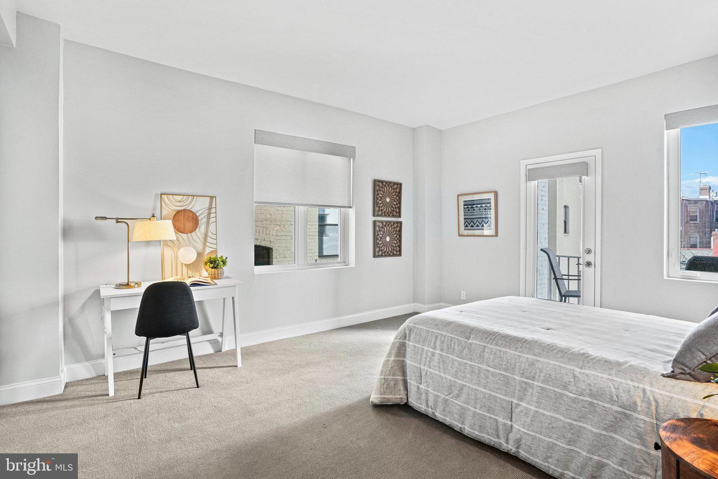 2127 NW California STREET NW Unit: 305