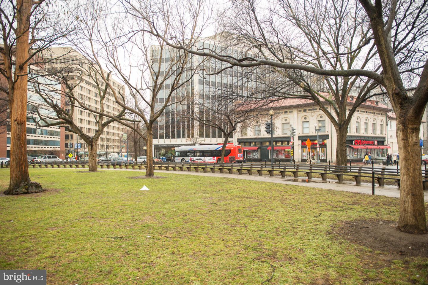 2127 NW California STREET NW Unit: 305
