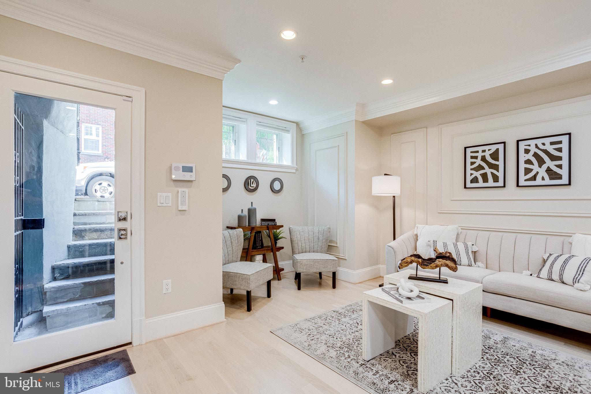 1817 Riggs PLACE NW Unit: 1