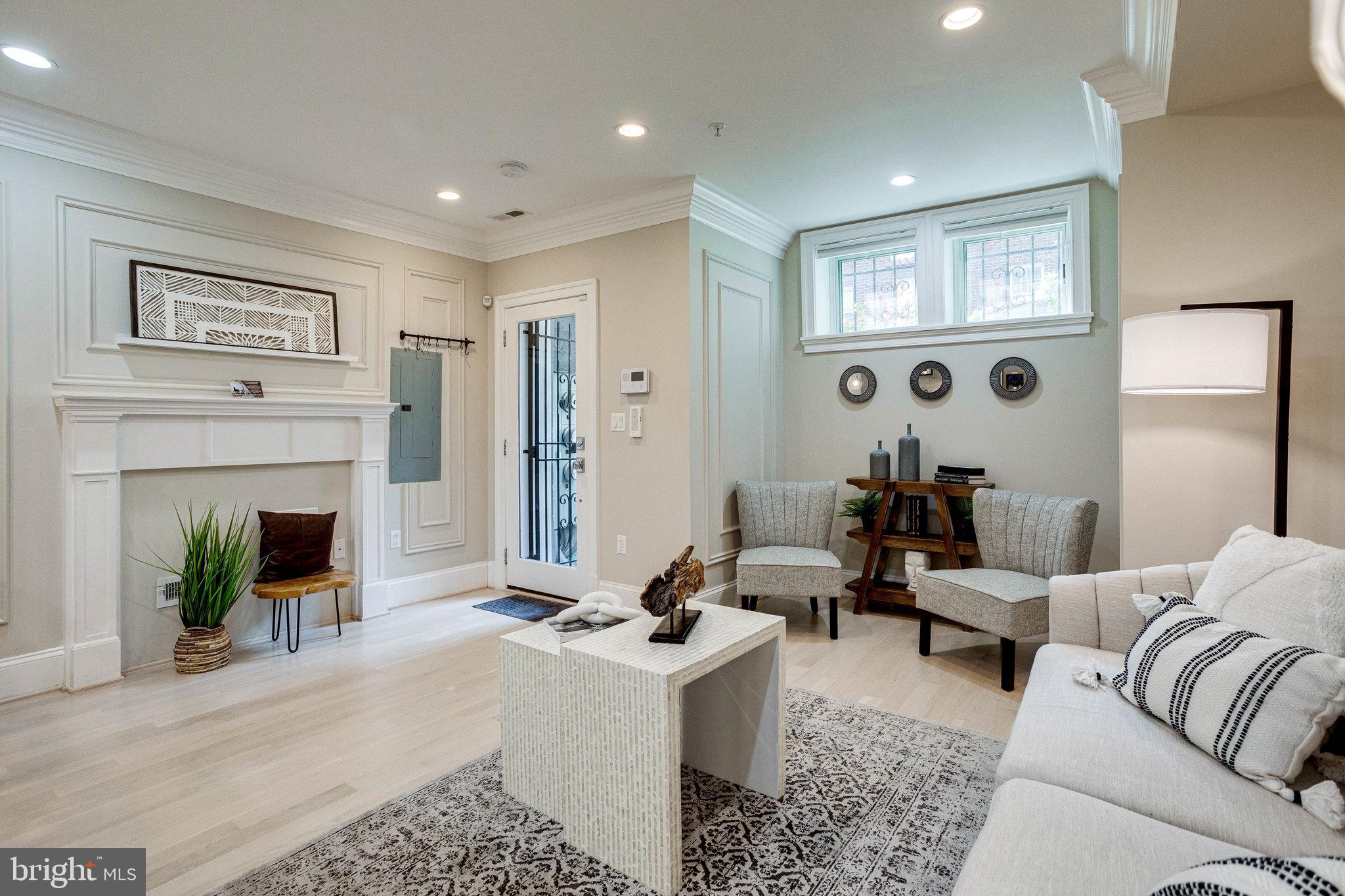 1817 Riggs PLACE NW Unit: 1