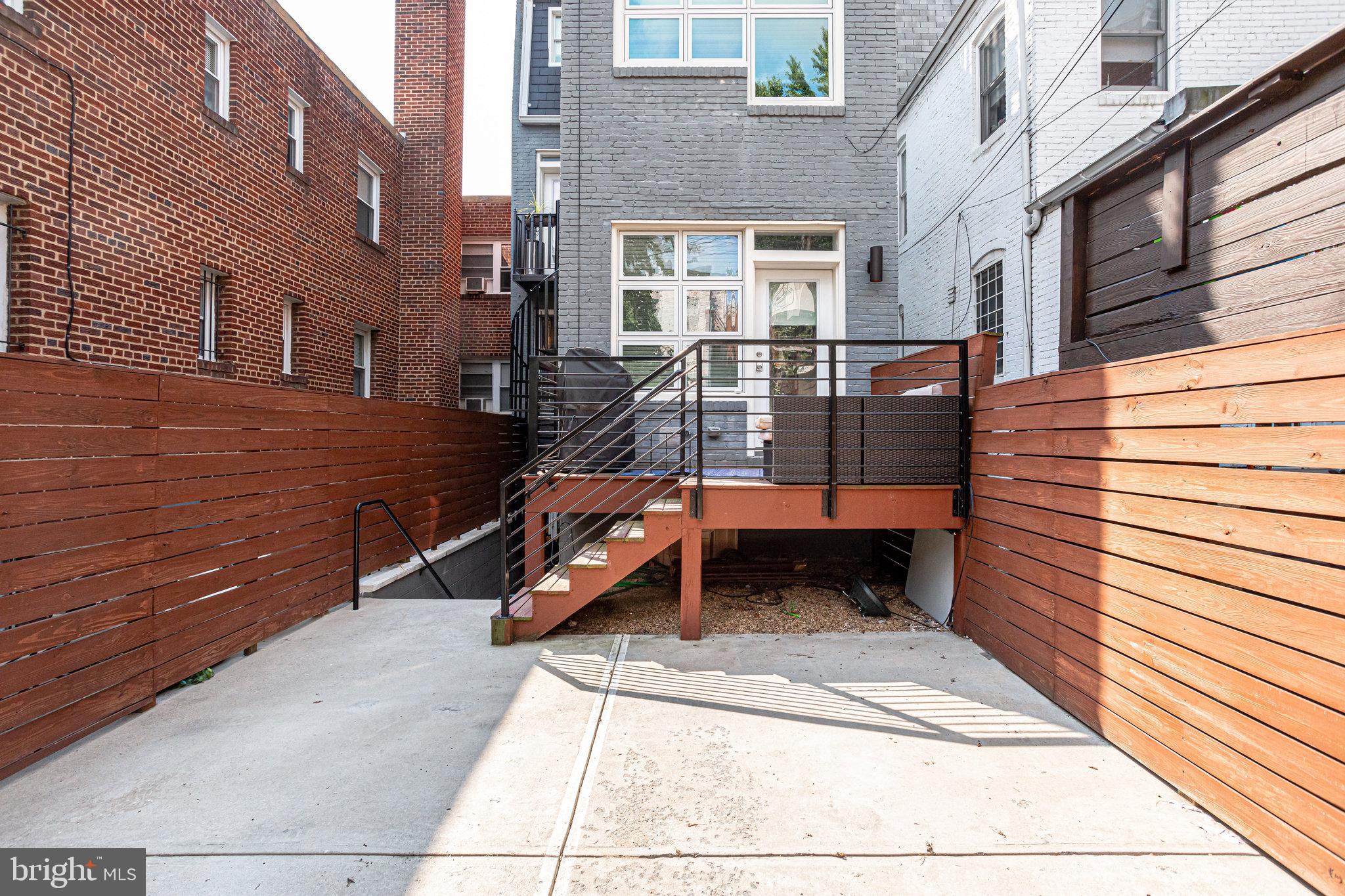 1817 Riggs PLACE NW Unit: 1