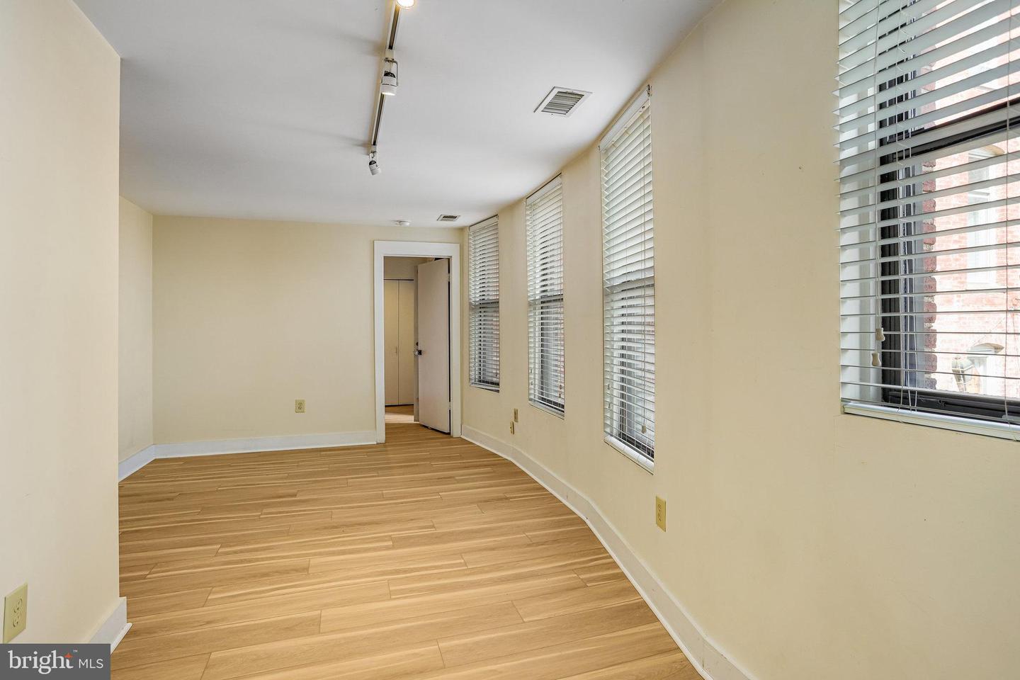 1840 California St NW #8