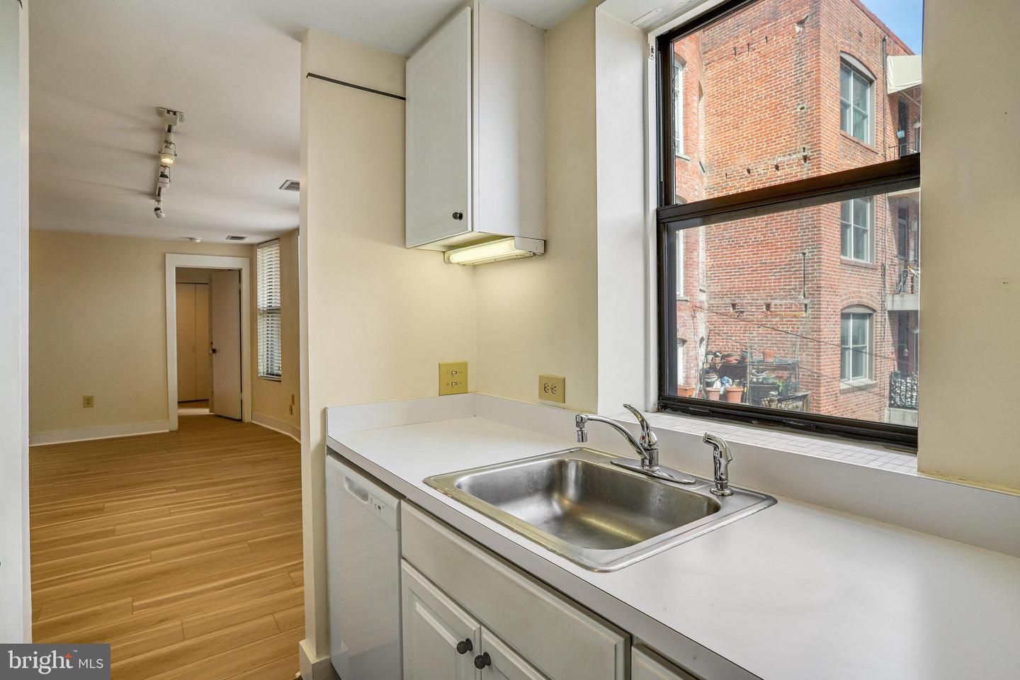 1840 California St NW #8