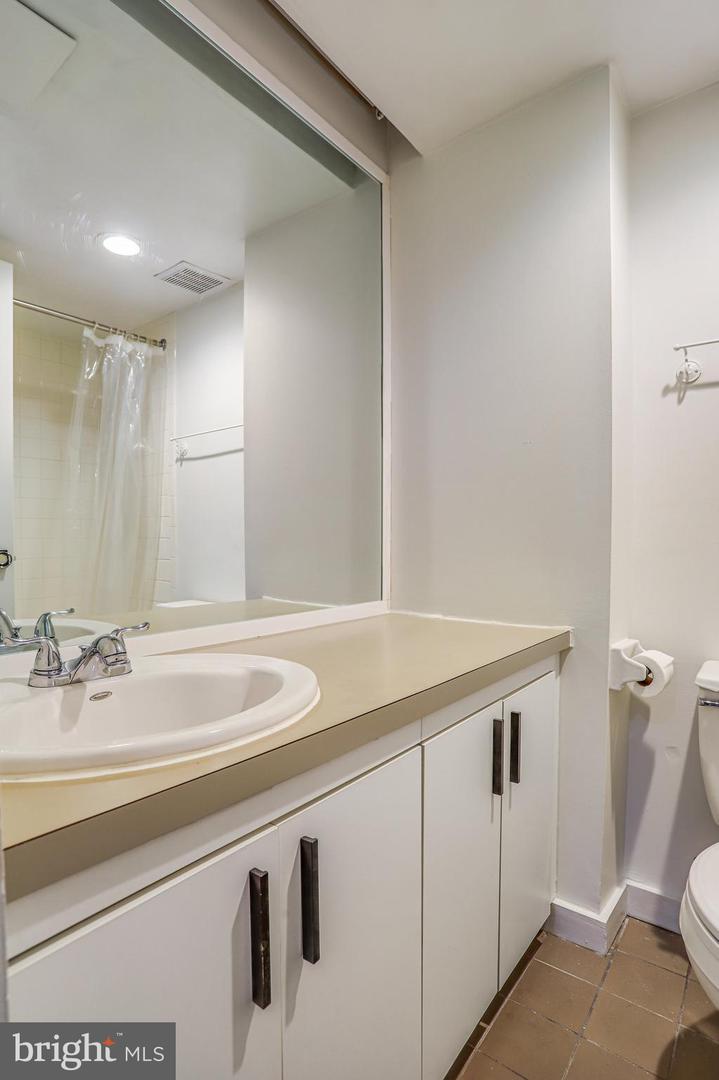 1840 California St NW #8