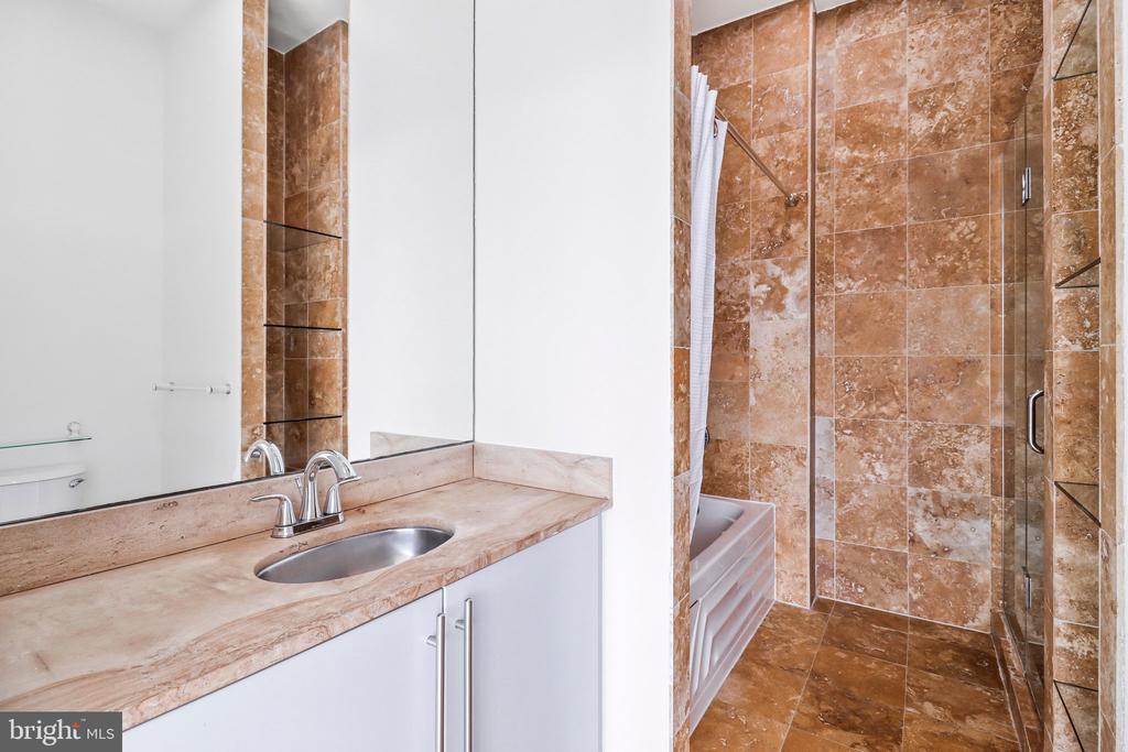 1300 13TH STREET NW Unit: 905