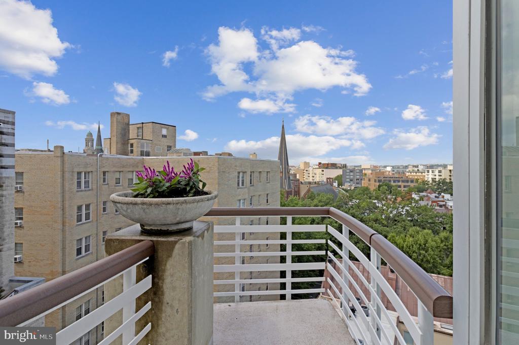 1300 13TH STREET NW Unit: 905