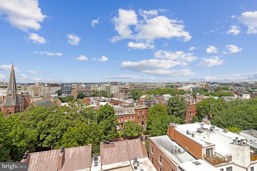 1300 13TH STREET NW Unit: 905