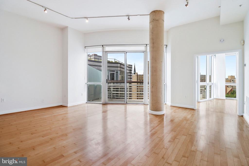 1300 13TH STREET NW Unit: 905