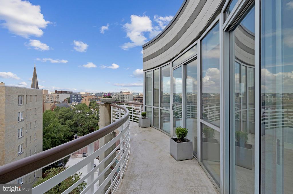 1300 13TH STREET NW Unit: 905