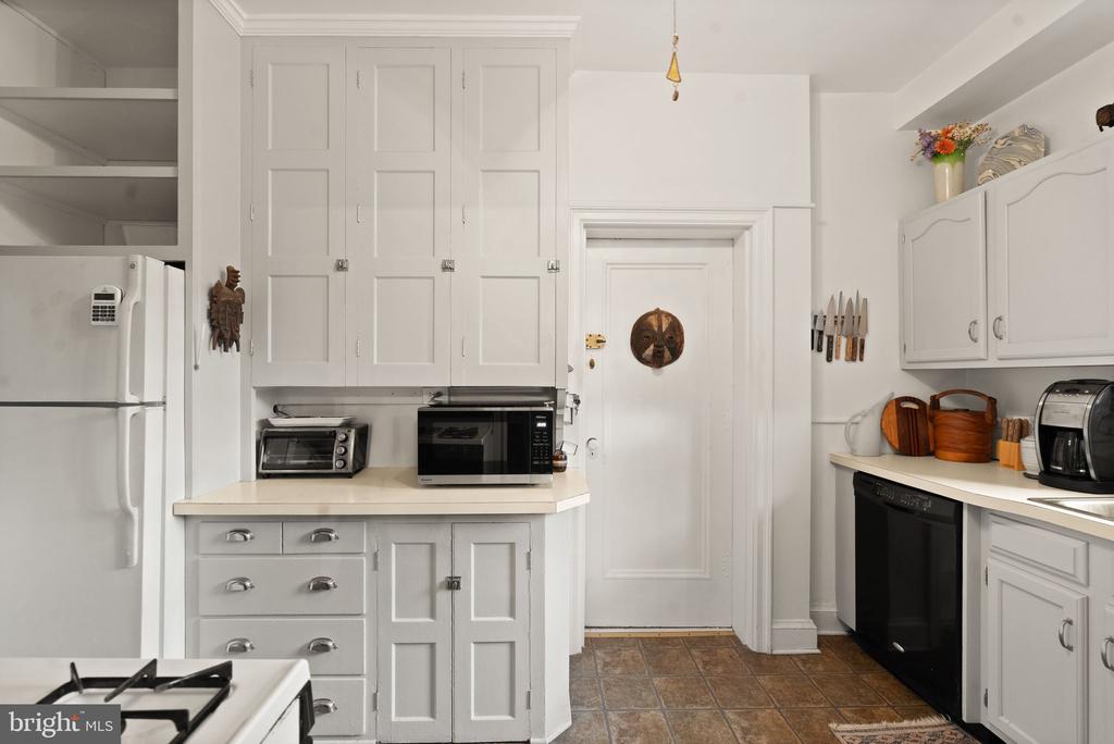 3000 TILDEN STREET NW Unit: 303-I