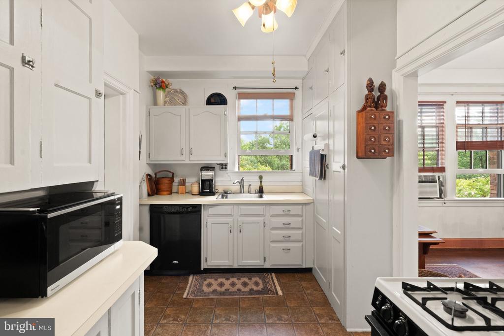 3000 TILDEN STREET NW Unit: 303-I