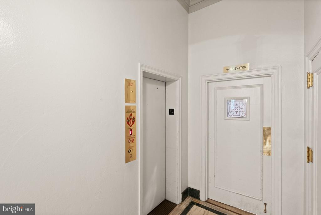 3000 TILDEN STREET NW Unit: 303-I
