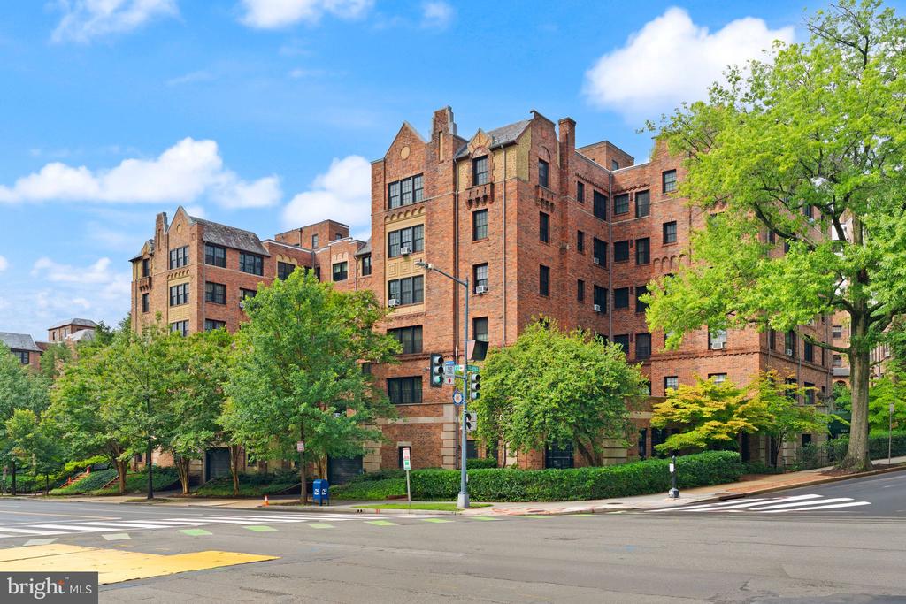 3000 TILDEN STREET NW Unit: 303-I