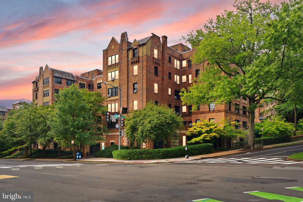 3000 TILDEN STREET NW Unit: 303-I