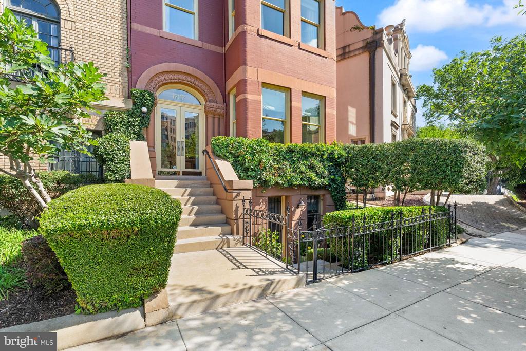 1707 S STREET NW Unit: B