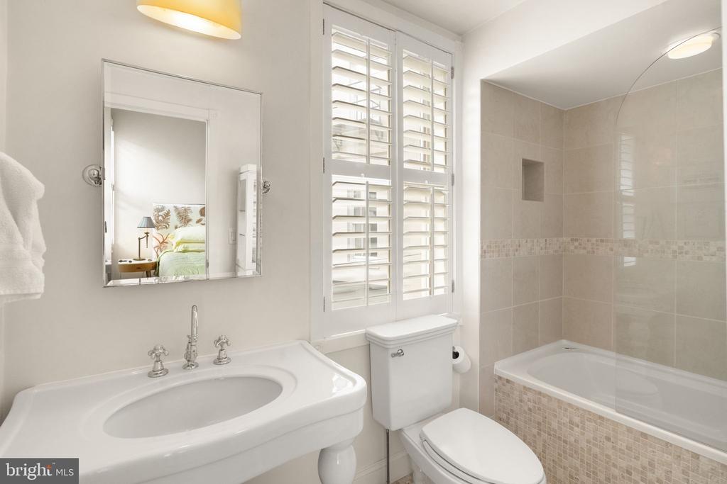 1707 S STREET NW Unit: B
