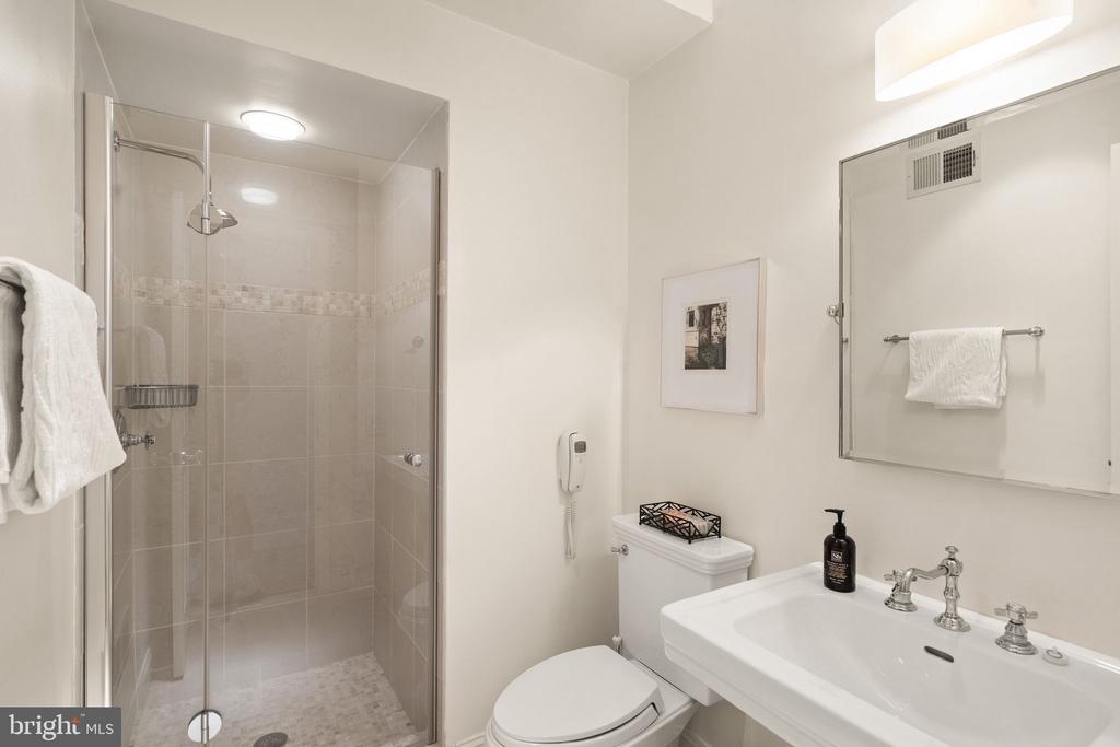 1707 S STREET NW Unit: B