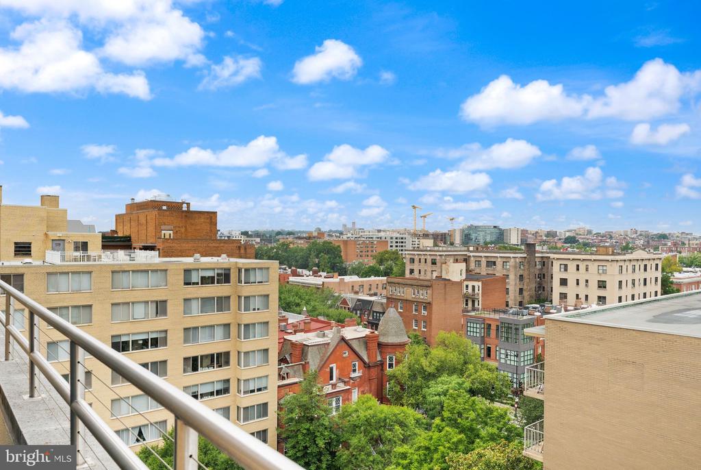 1401 17TH STREET NW Unit: 1004