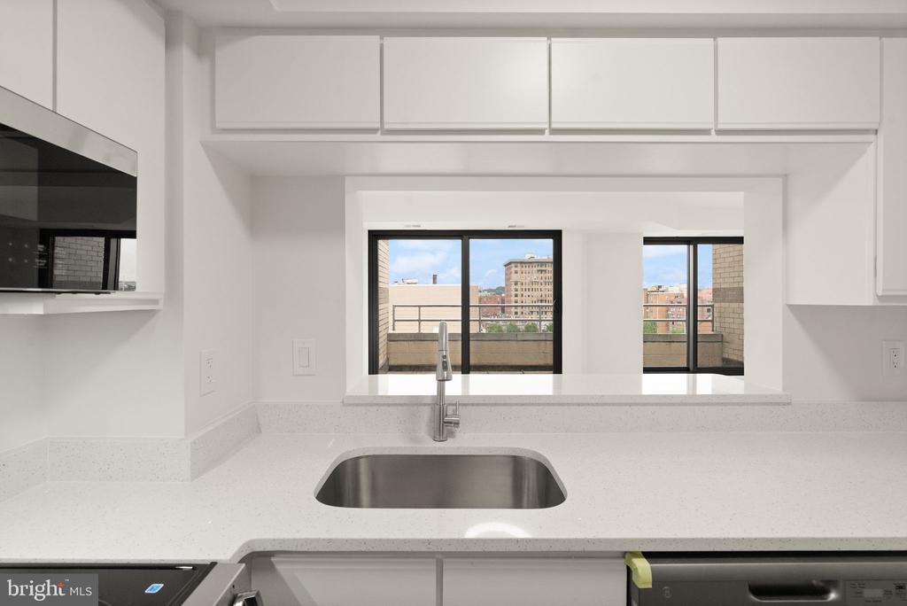 1401 17TH STREET NW Unit: 1004