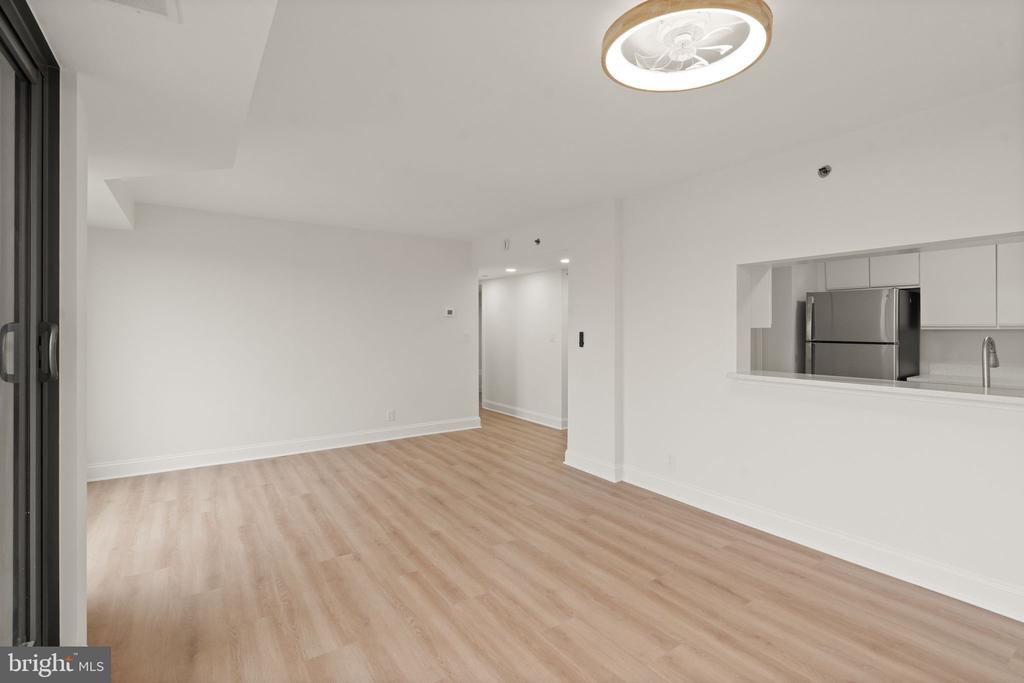 1401 17TH STREET NW Unit: 1004