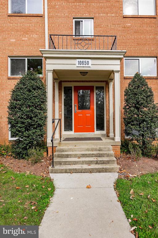 10650 WEYMOUTH STREET 201