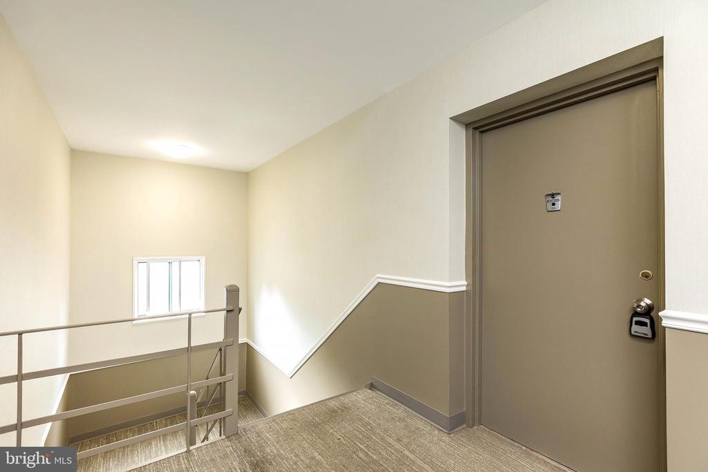 10650 WEYMOUTH STREET 201
