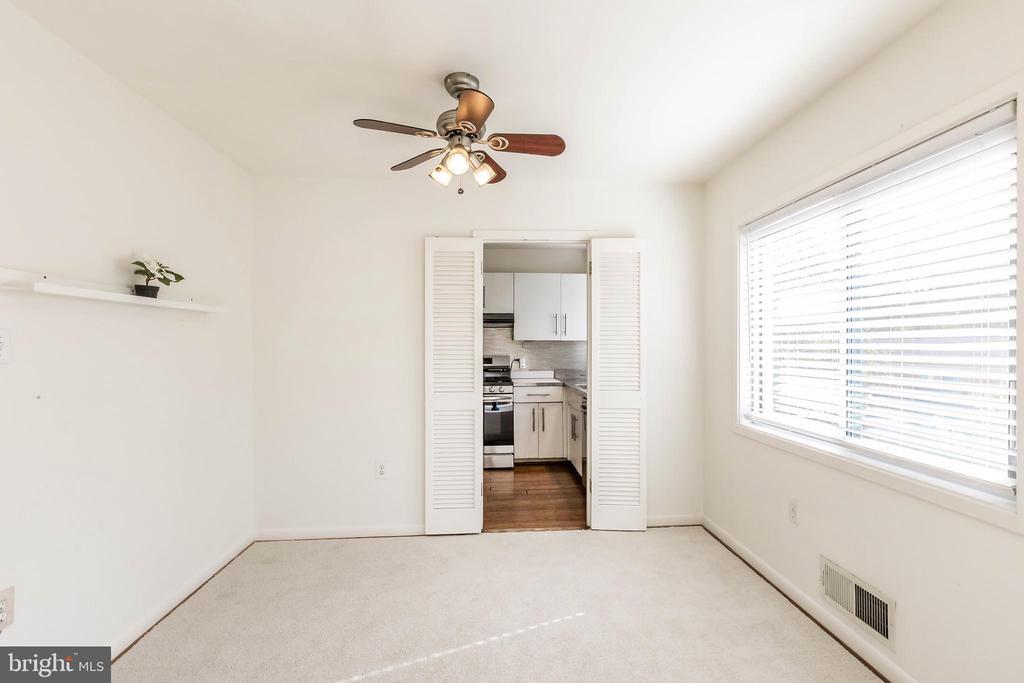 10650 WEYMOUTH STREET 201