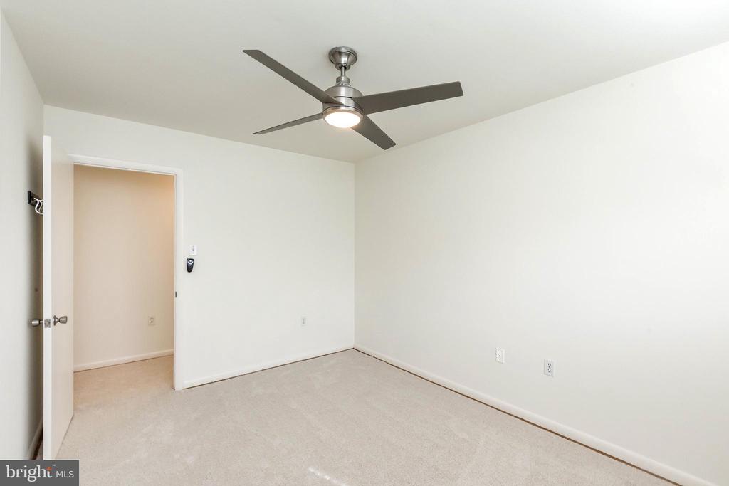 10650 WEYMOUTH STREET 201