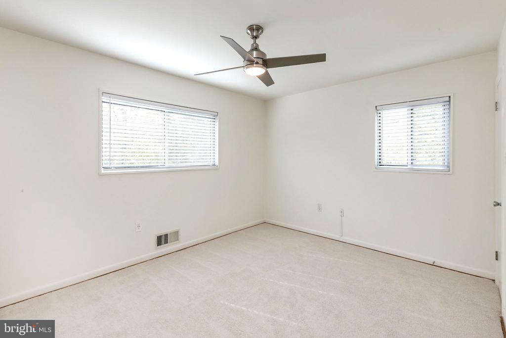 10650 WEYMOUTH STREET 201