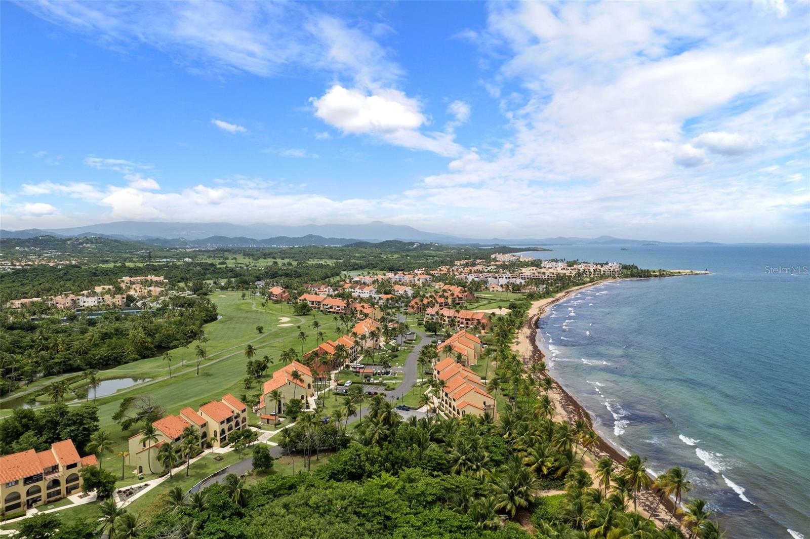26 LOS LAGOS DR