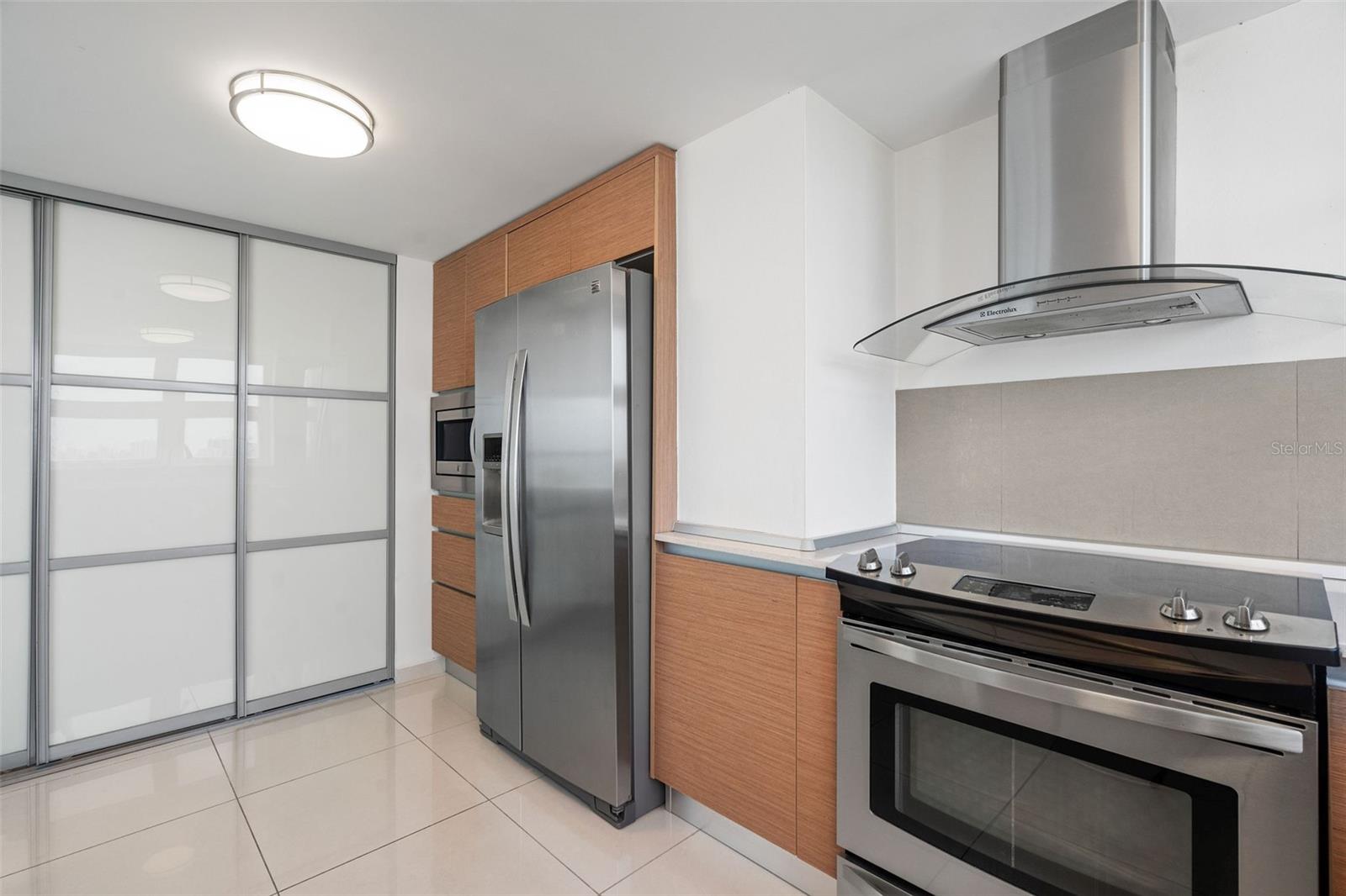 48 LUIS MUNOZ RIVERA AVE #1503