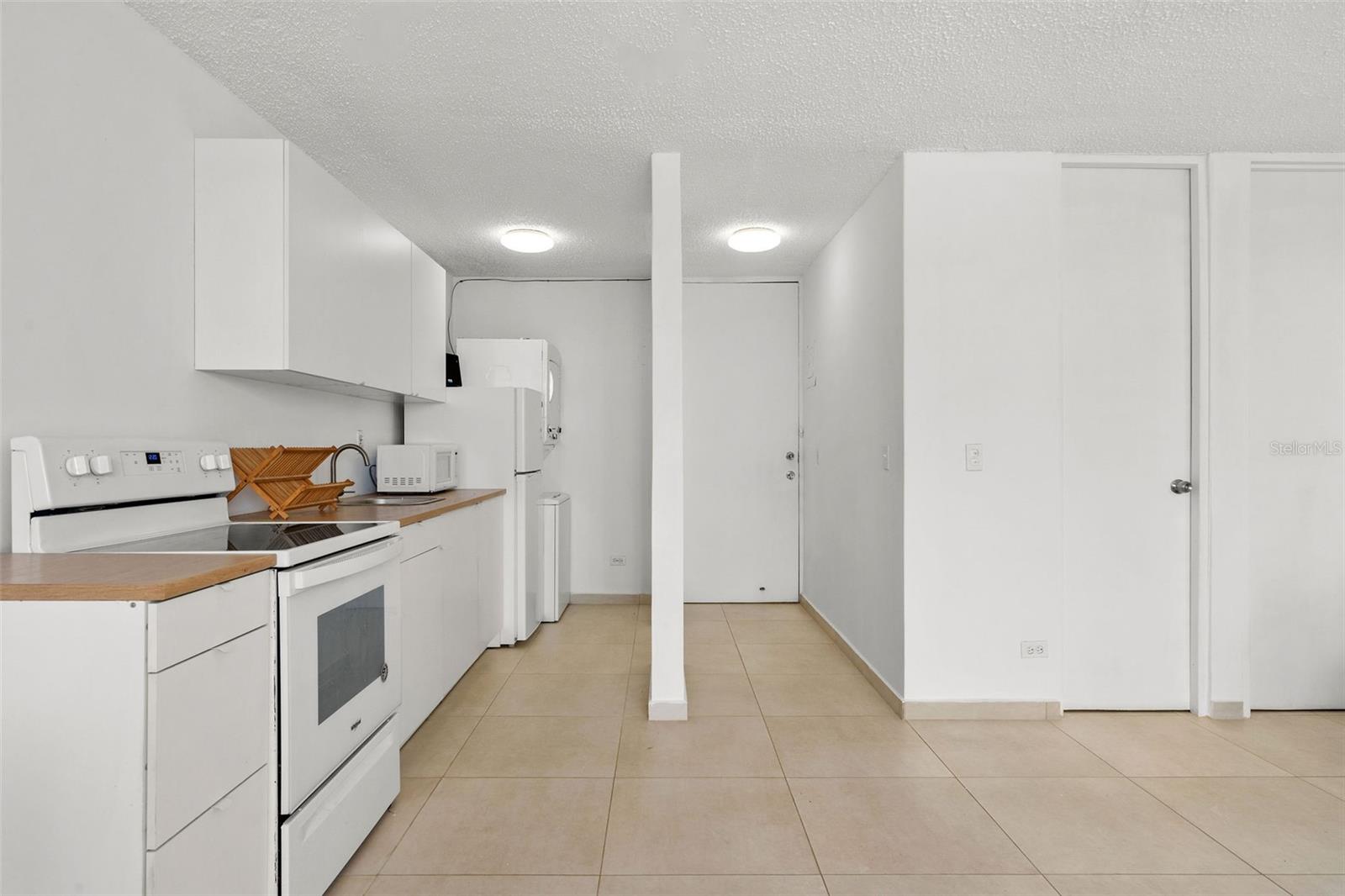 1479 ASHFORD AVE. #1505