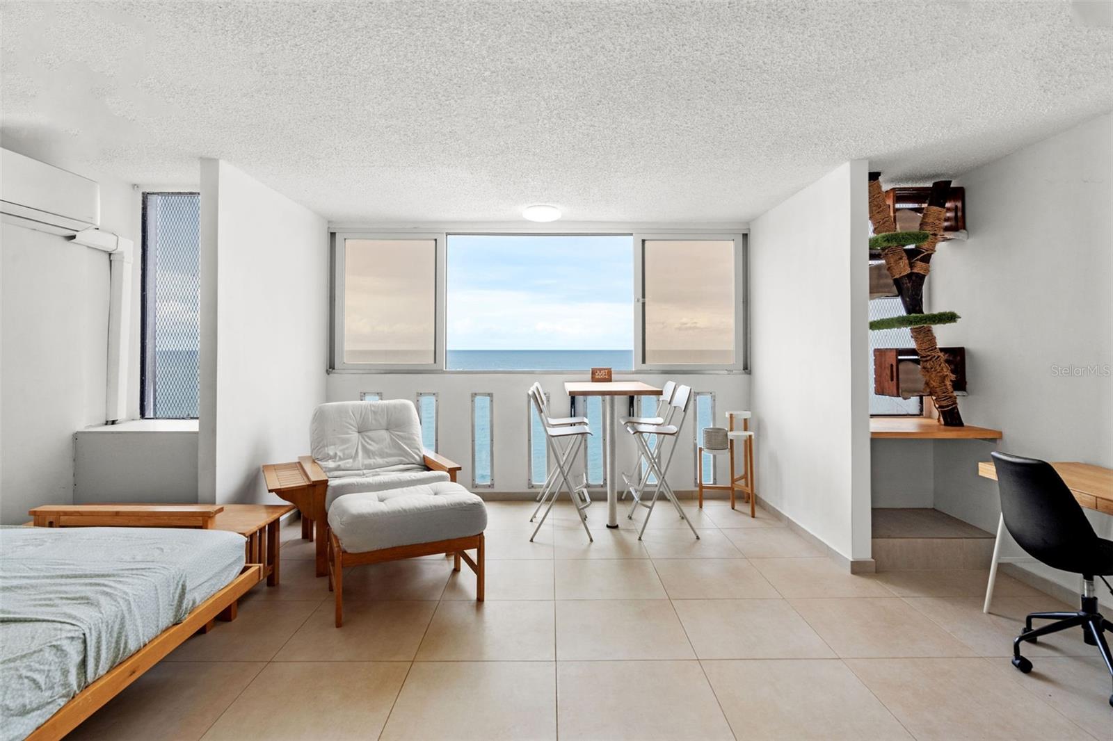 1479 ASHFORD AVE. #1505