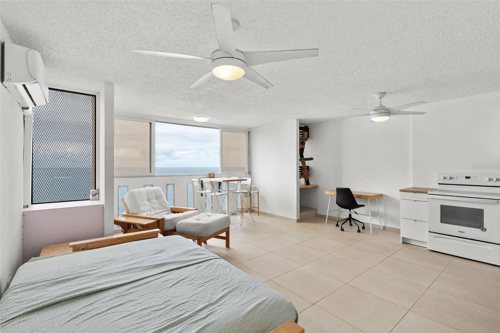 1479 ASHFORD AVE. #1505