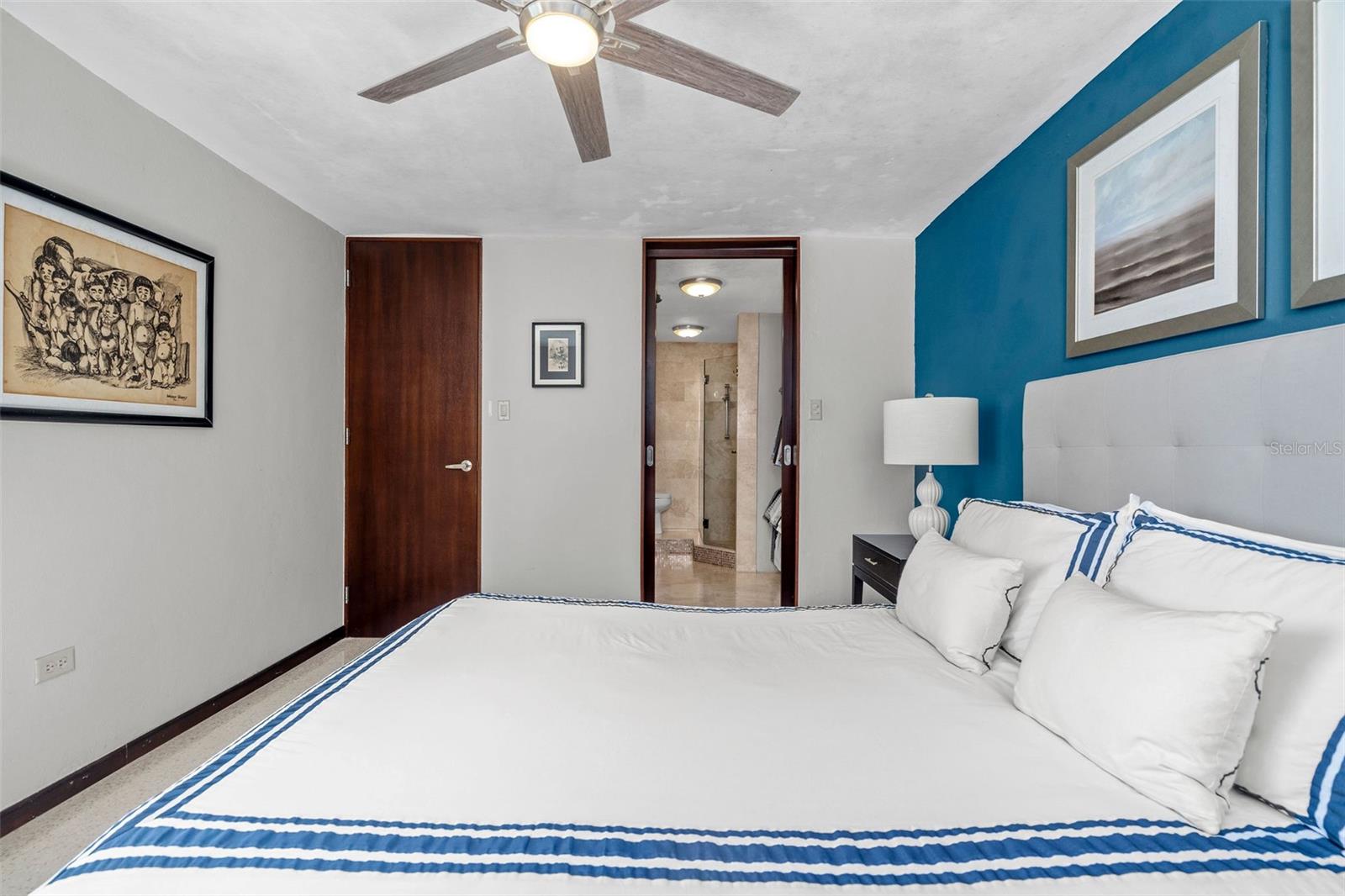 77 CALLE KINGS COURT #303