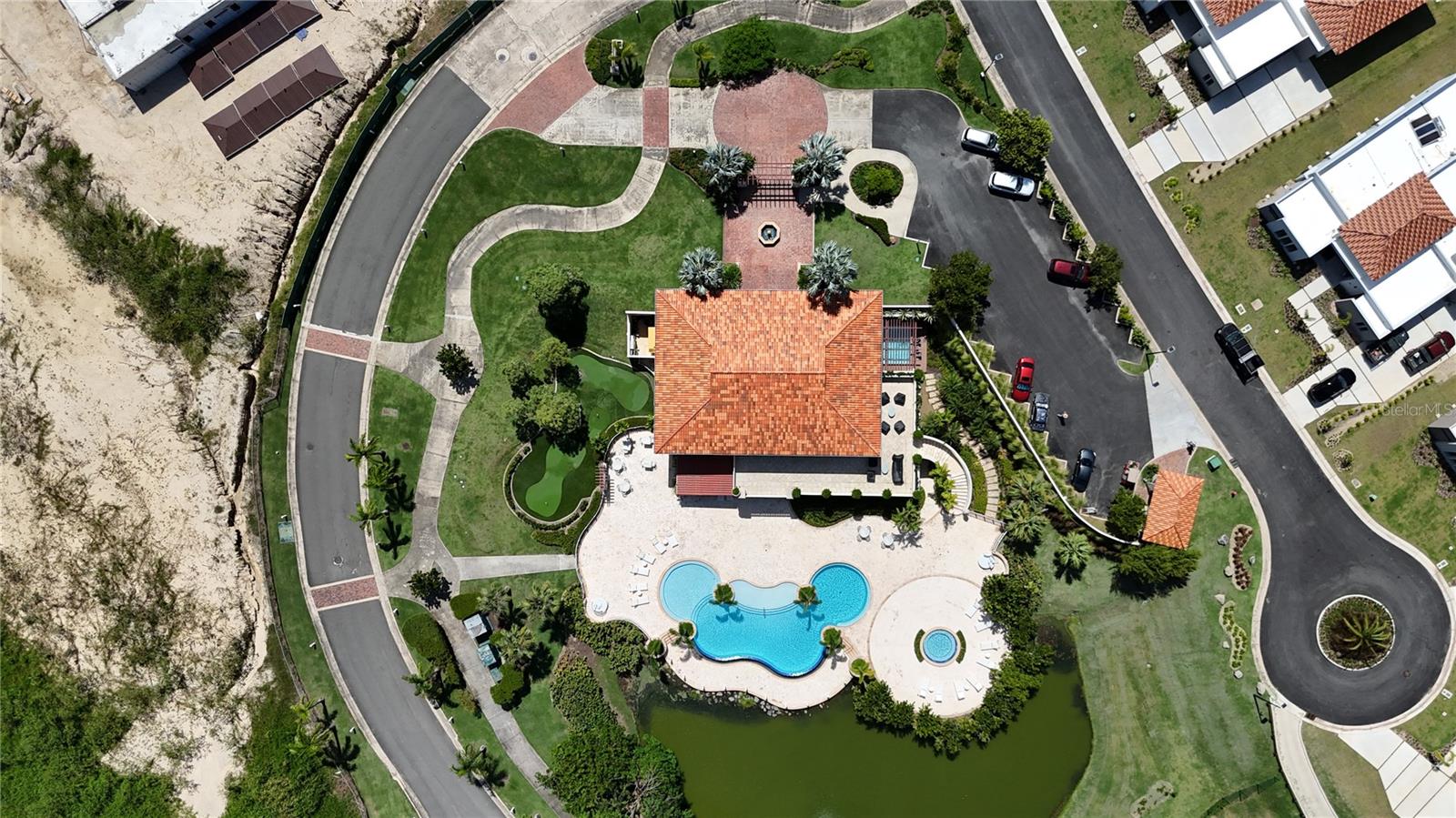 40 LOS LAGOS DR