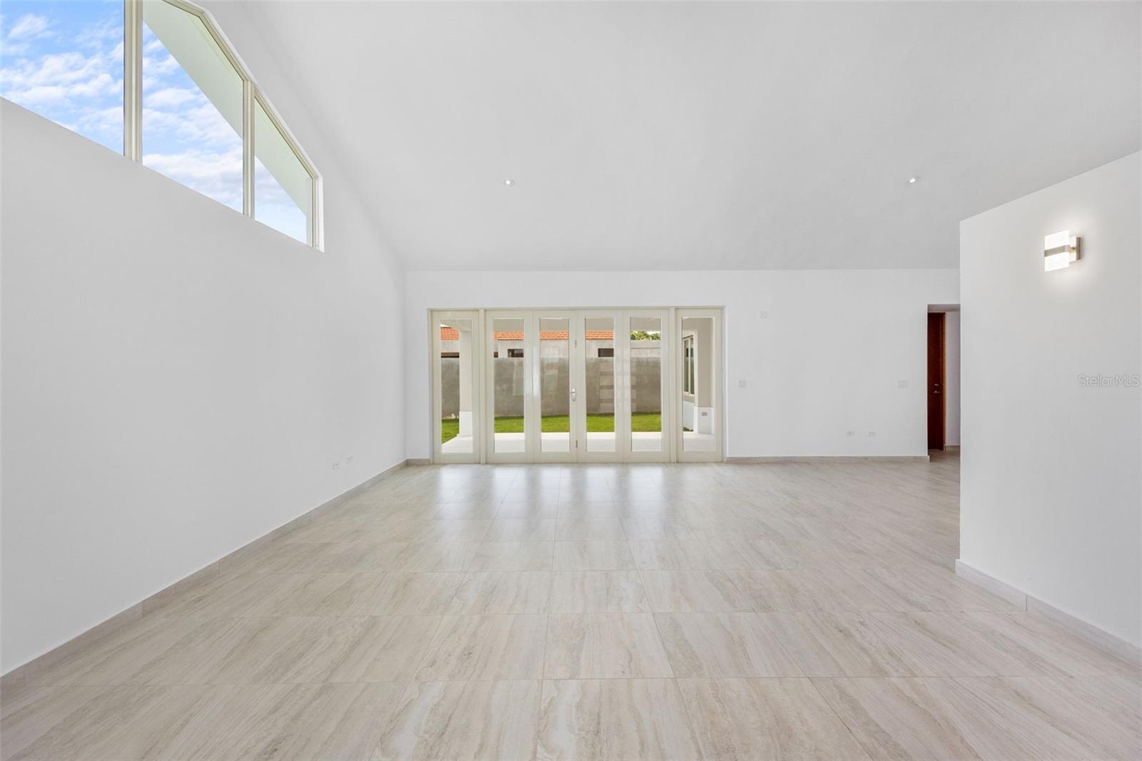 710 CAMINO DE LAS IRIS ST