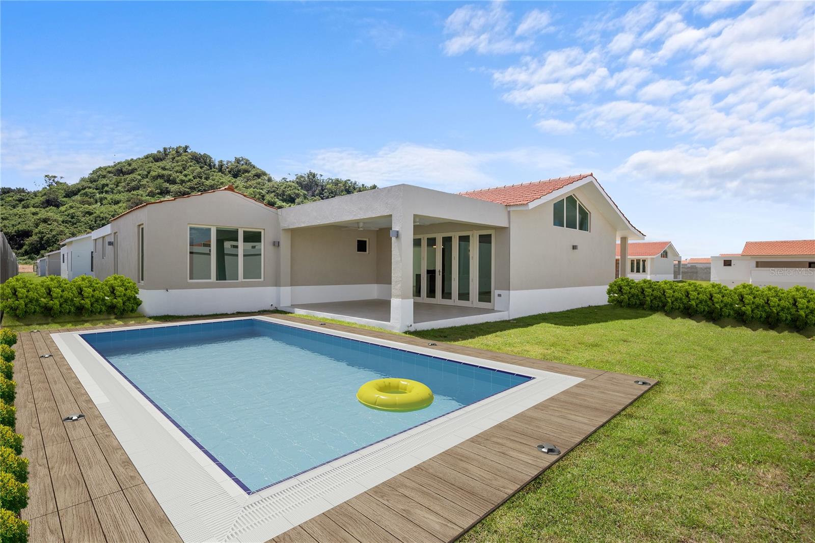 710 CAMINO DE LAS IRIS ST