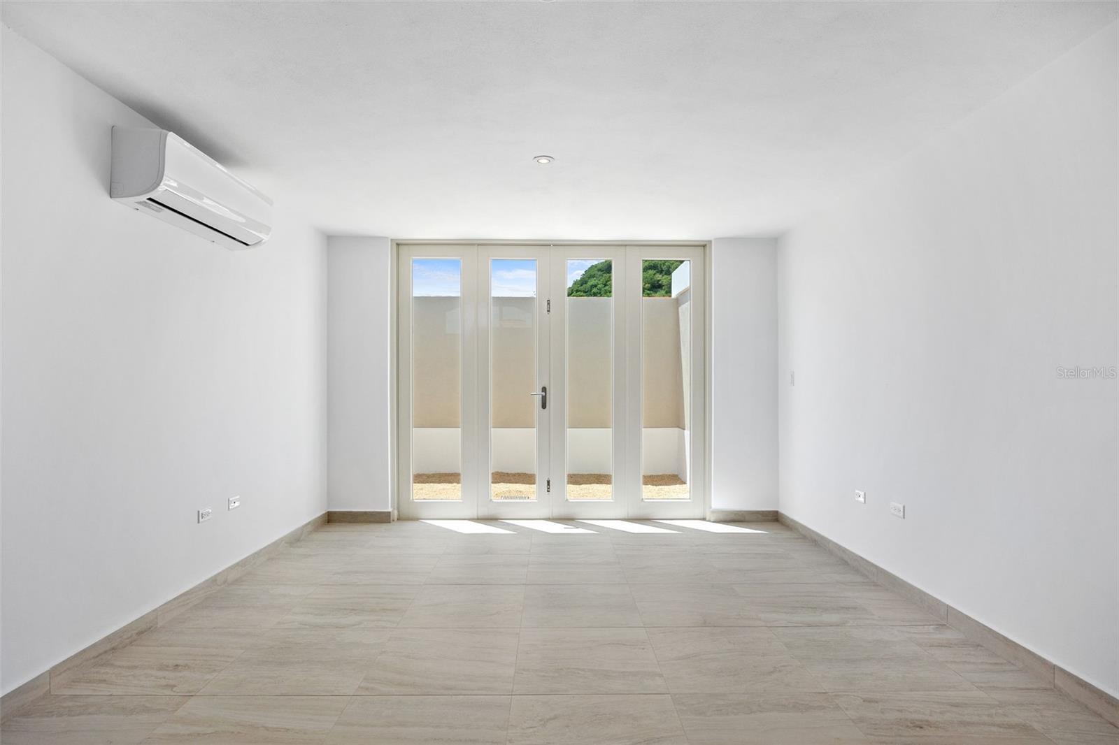 710 CAMINO DE LAS IRIS ST
