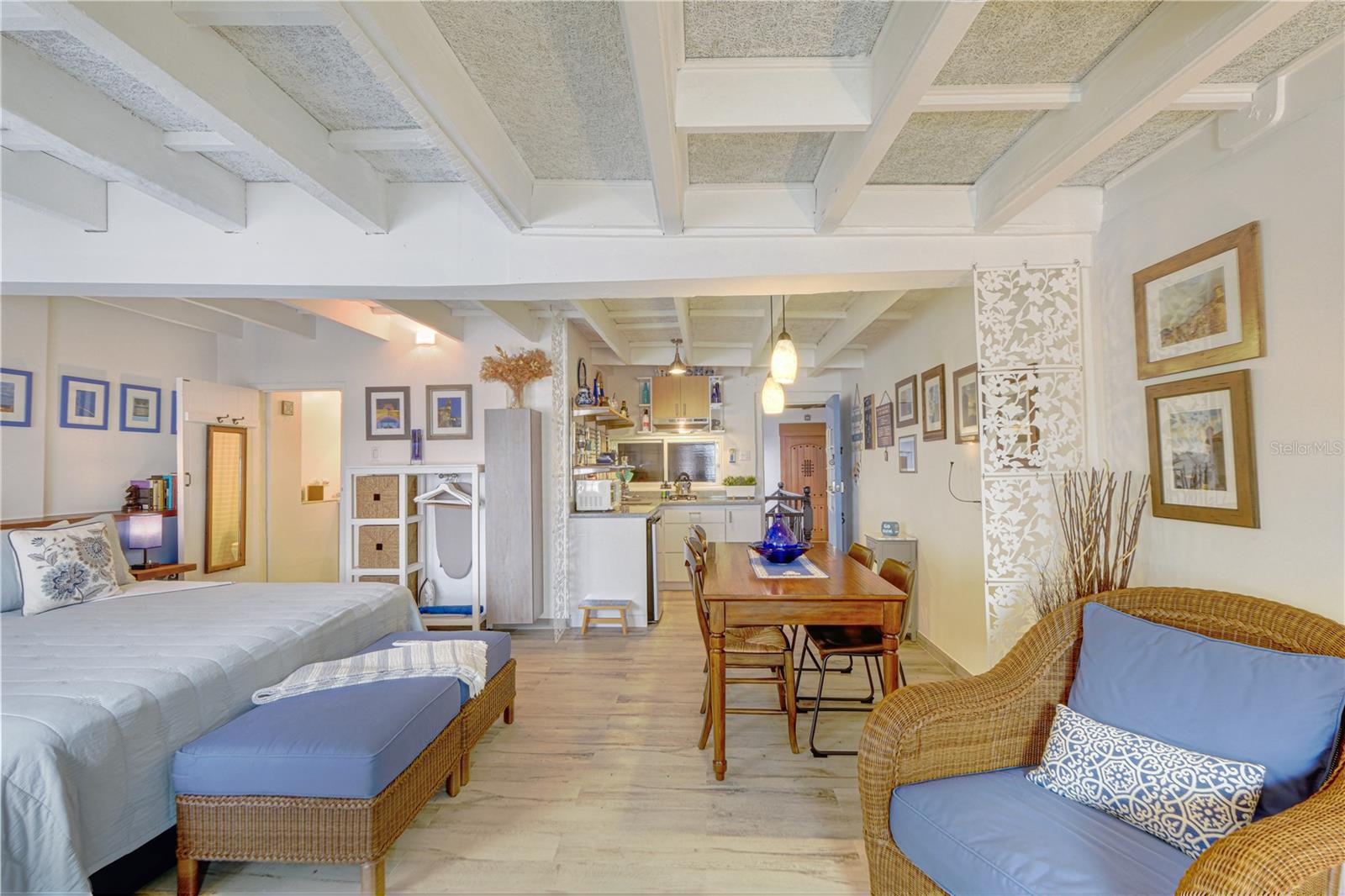 208 CALLE CRISTO #penthouse